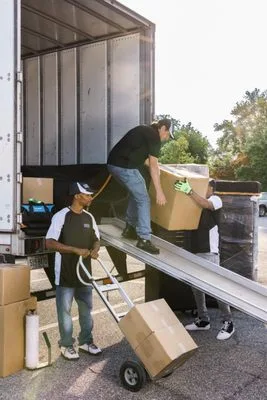 New Life Moving INC