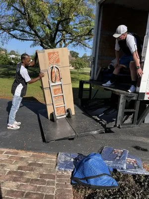 New Life Moving INC