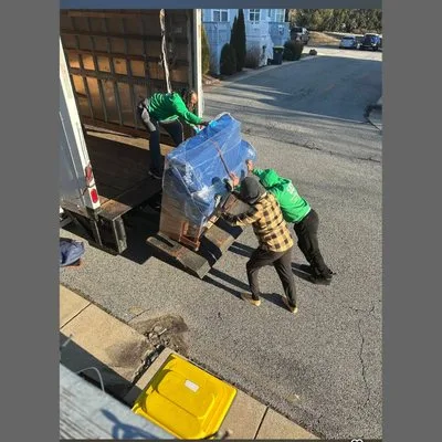 Move Crew LLC